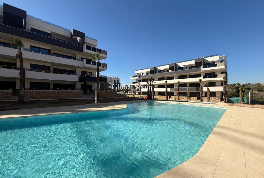 Wederverkoop - PENTHOUSE -
ORIHUELA COSTA - PAU 8