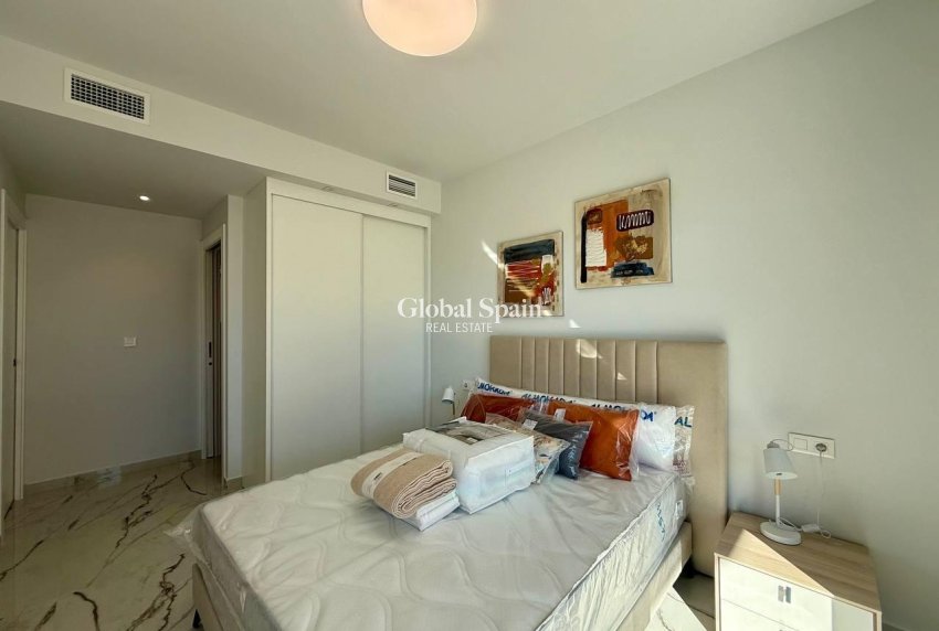 Wederverkoop - PENTHOUSE -
ORIHUELA COSTA - PAU 8