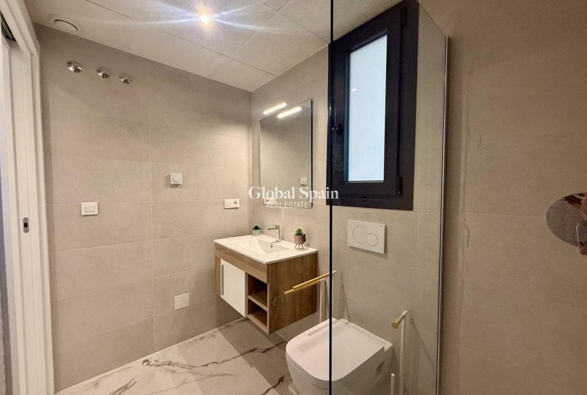 Wederverkoop - PENTHOUSE -
ORIHUELA COSTA - PAU 8
