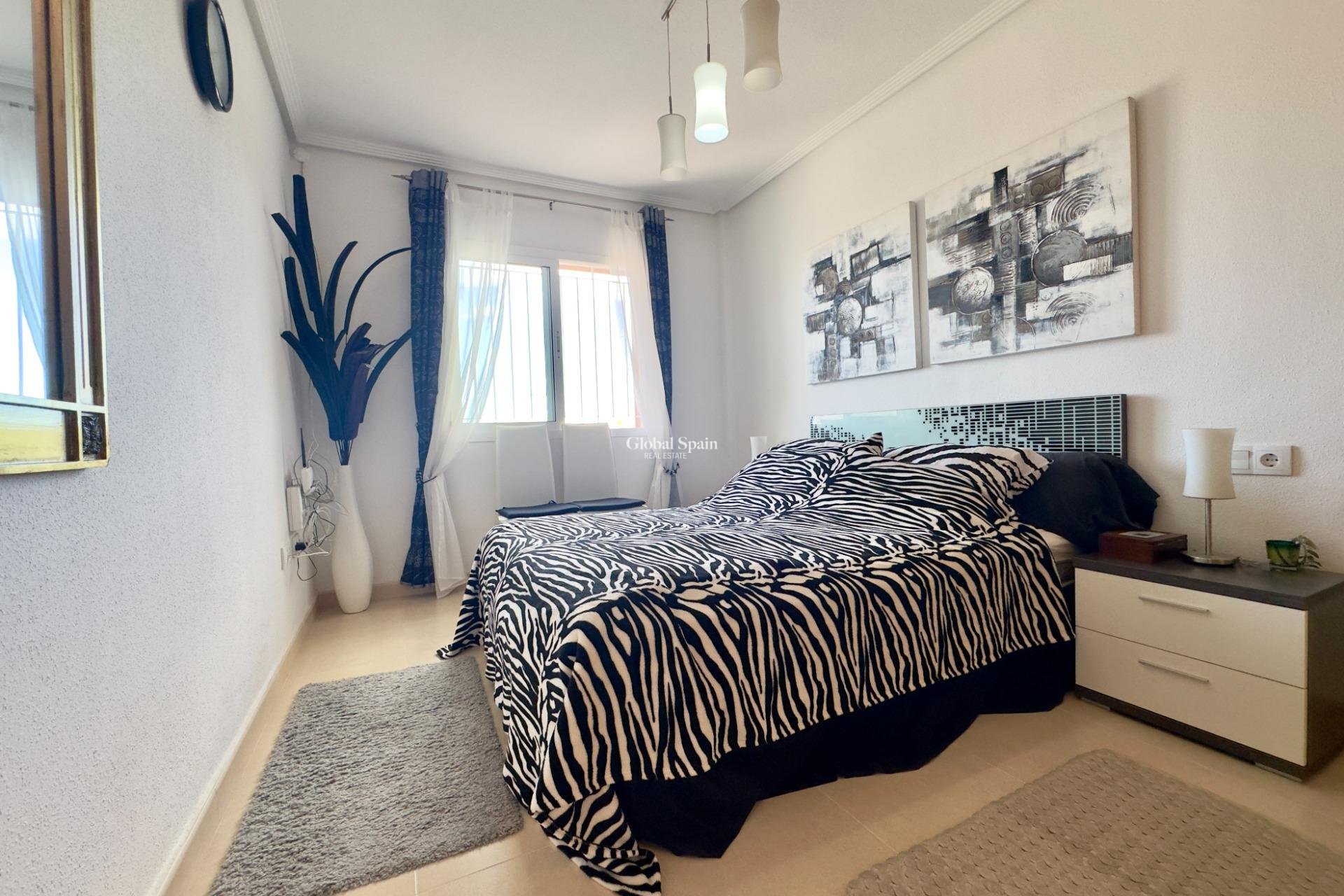 Wederverkoop - PENTHOUSE -
ORIHUELA COSTA - Playa Flamenca