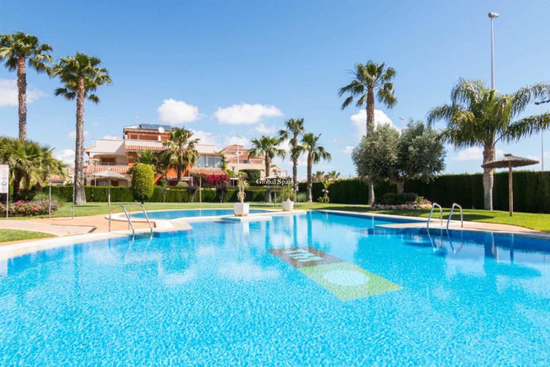 Wederverkoop - PENTHOUSE -
ORIHUELA COSTA - Playa Flamenca