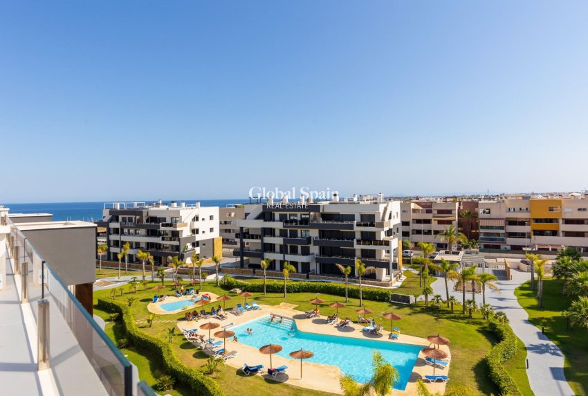 Wederverkoop - PENTHOUSE -
ORIHUELA COSTA - Playa Flamenca