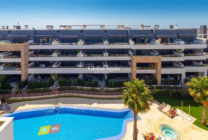 Wederverkoop - PENTHOUSE -
ORIHUELA COSTA - Playa Flamenca