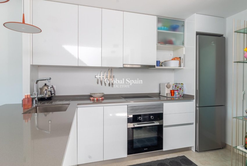 Wederverkoop - PENTHOUSE -
ORIHUELA COSTA - Playa Flamenca