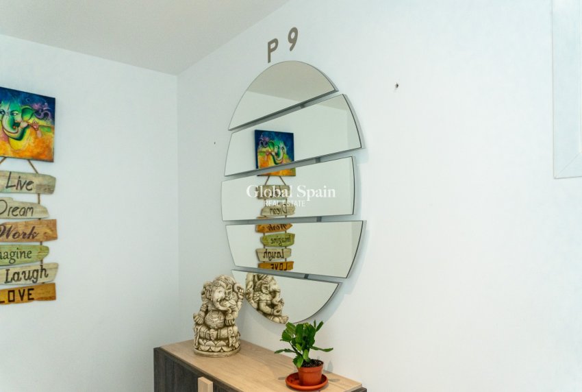 Wederverkoop - PENTHOUSE -
ORIHUELA COSTA - Punta Prima