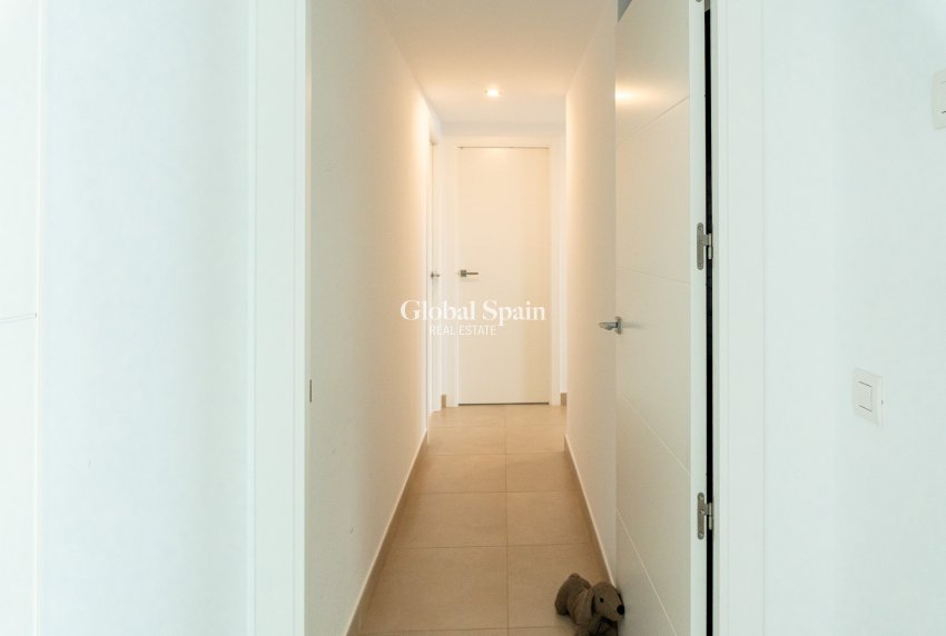 Wederverkoop - PENTHOUSE -
ORIHUELA COSTA - Punta Prima