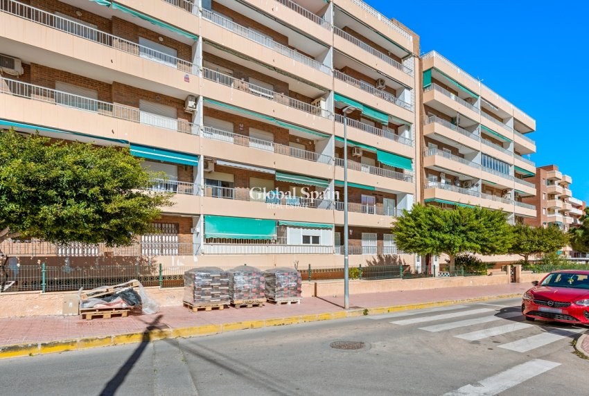 Wederverkoop - PENTHOUSE -
ORIHUELA COSTA - Punta Prima