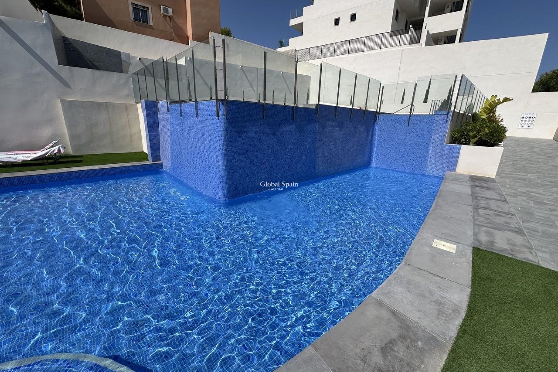 Wederverkoop - PENTHOUSE -
ORIHUELA COSTA - VILLAMARTÍN