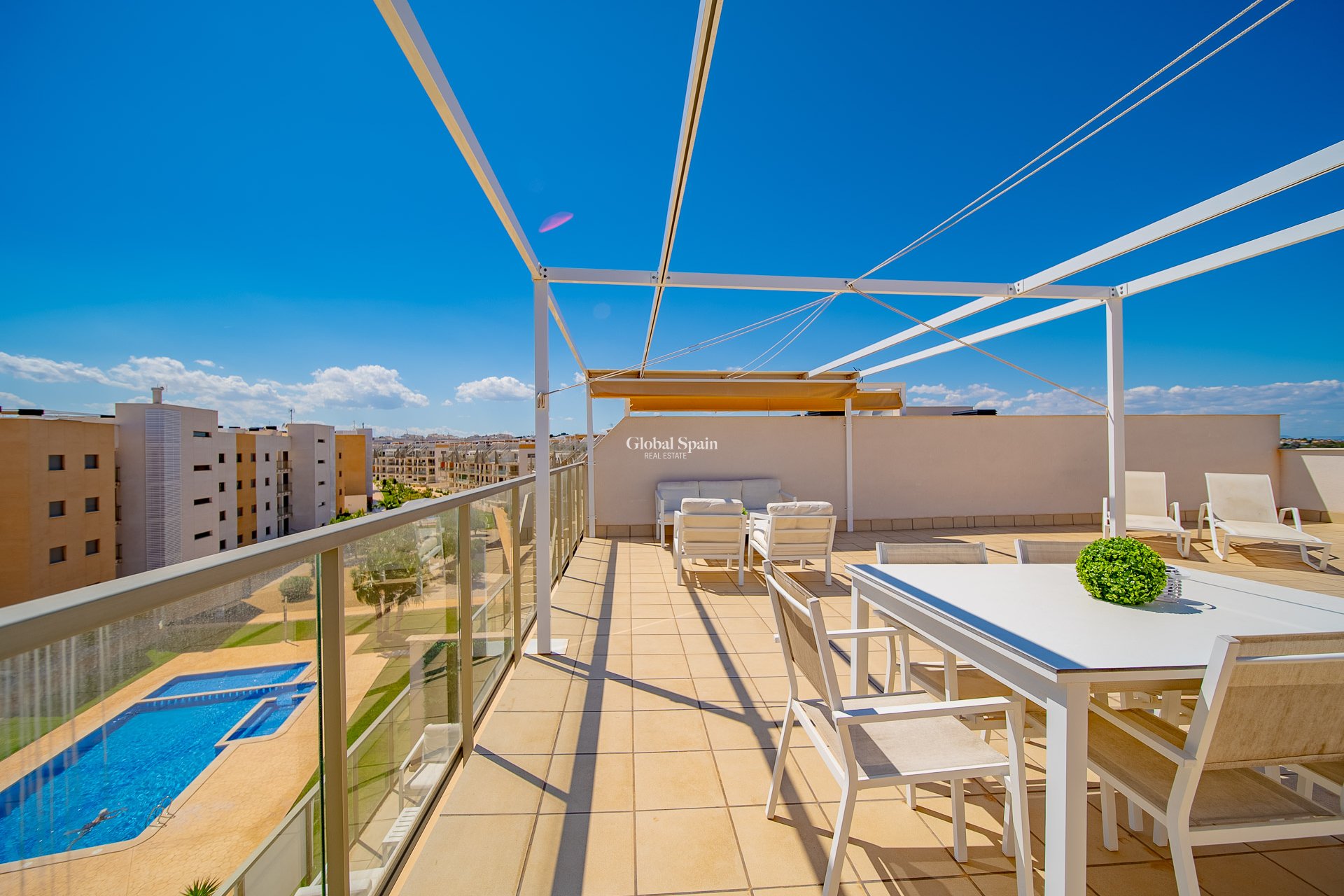Wederverkoop - PENTHOUSE -
ORIHUELA COSTA - VILLAMARTÍN