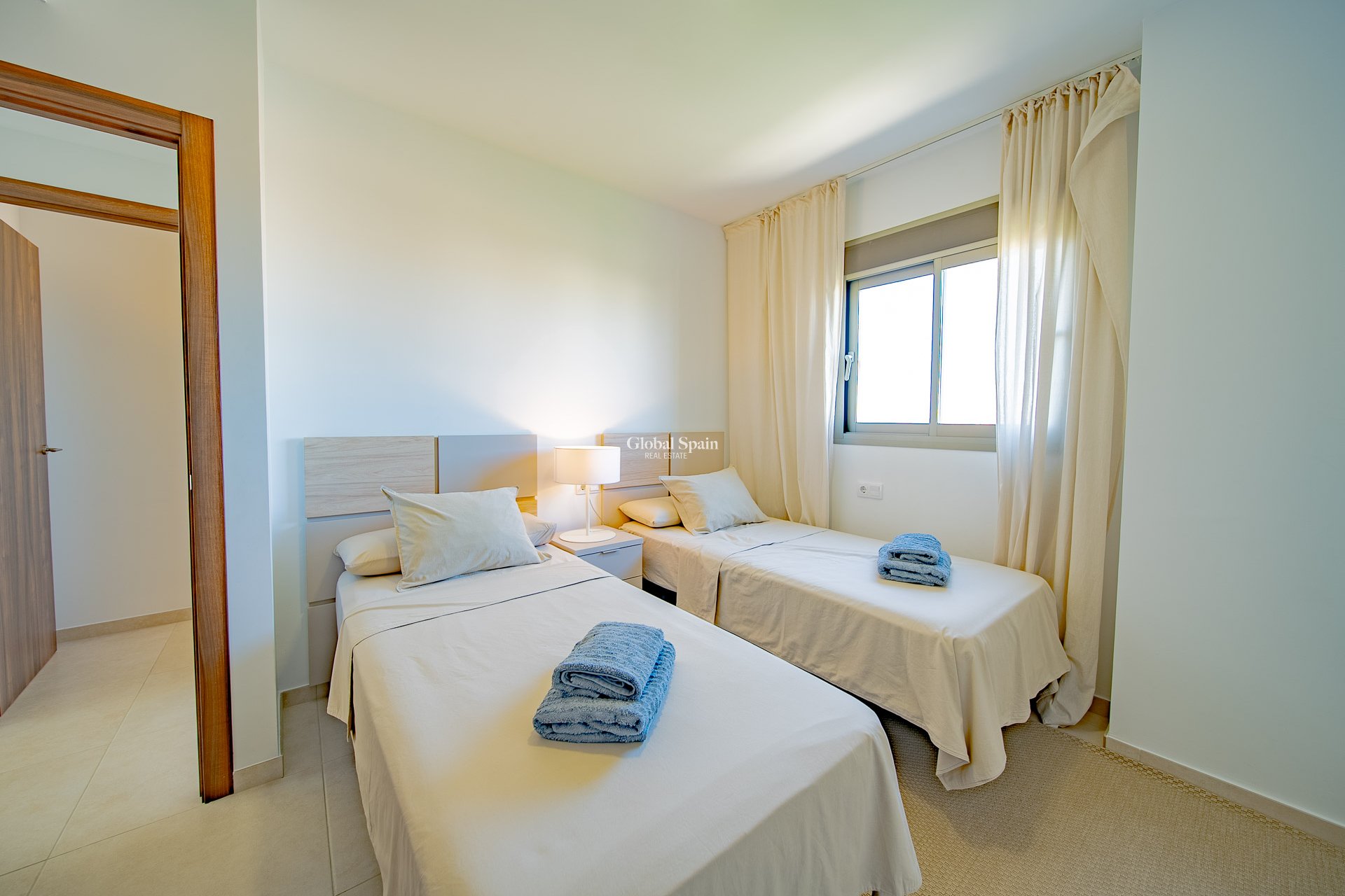 Wederverkoop - PENTHOUSE -
ORIHUELA COSTA - VILLAMARTÍN