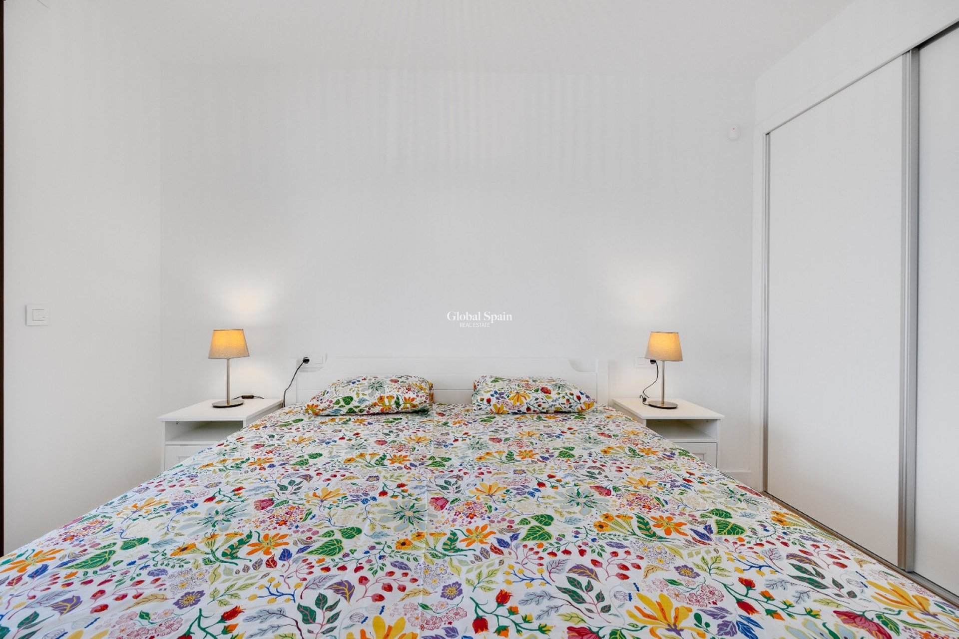 Wederverkoop - PENTHOUSE -
ORIHUELA COSTA - VILLAMARTÍN