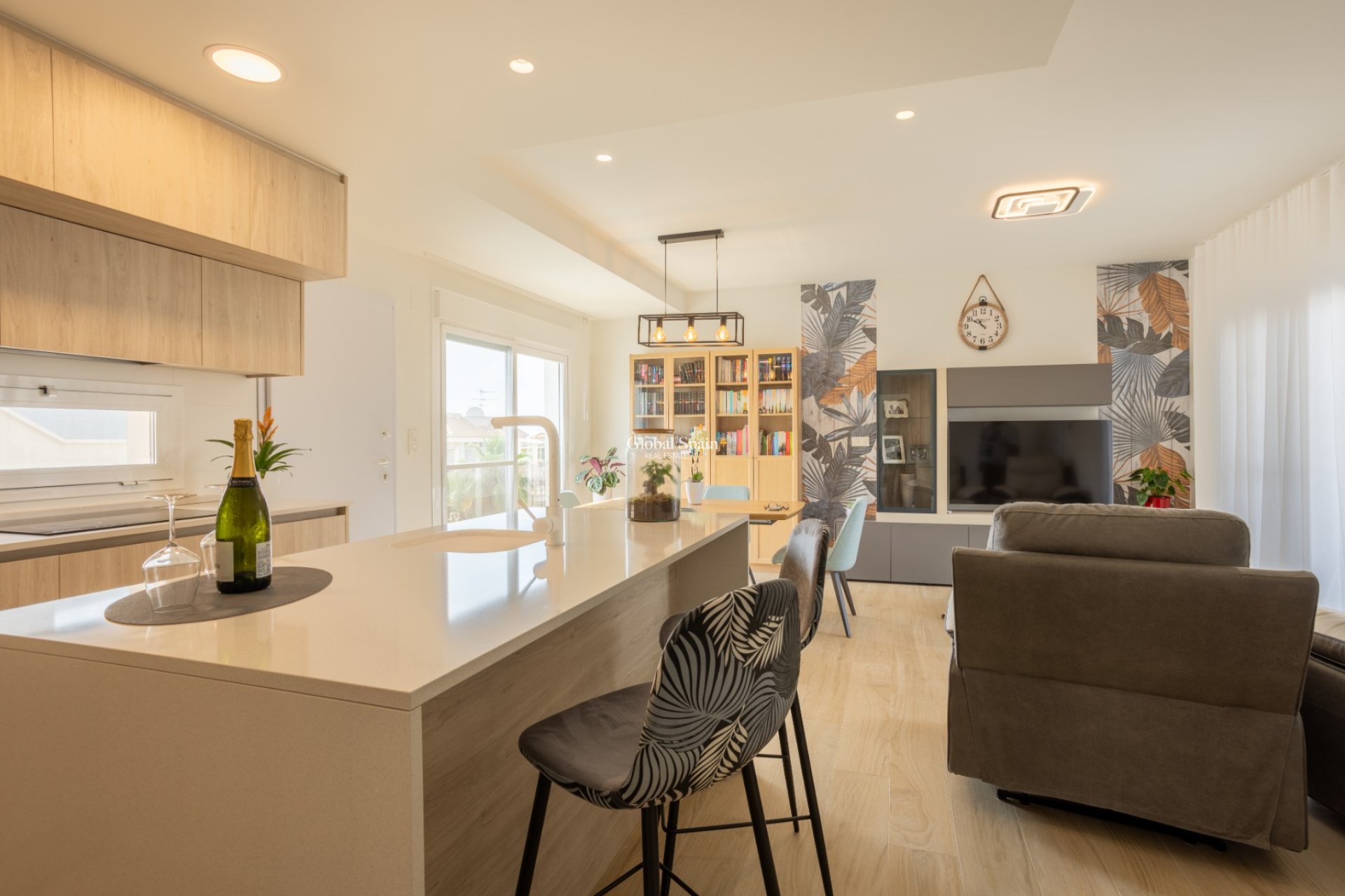 Wederverkoop - Penthouse -
ORIHUELA COSTA - VILLAMARTÍN