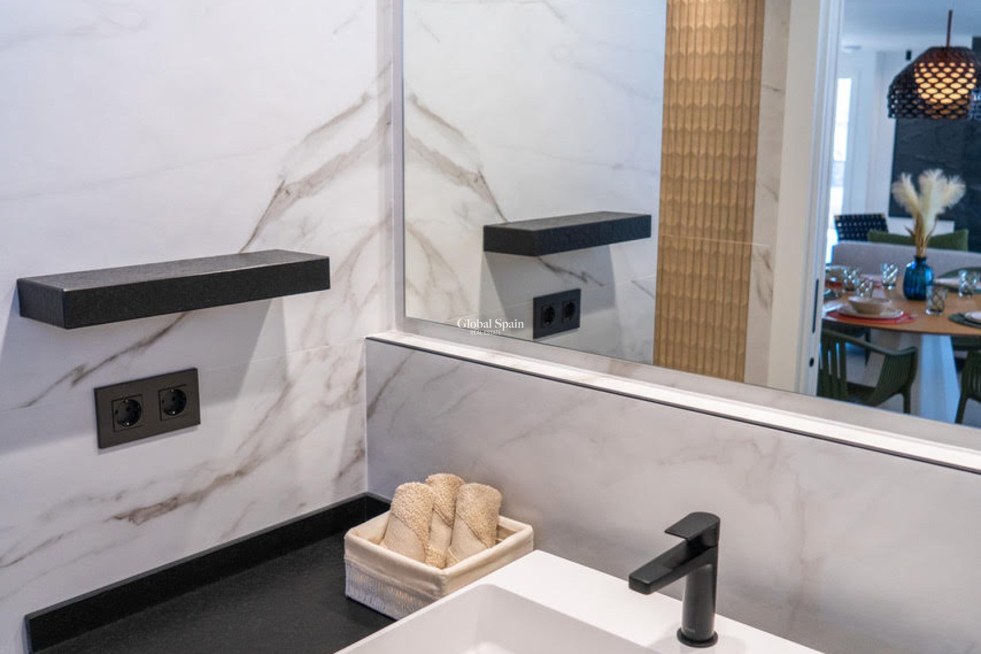 Wederverkoop - PENTHOUSE -
ORIHUELA - Inland