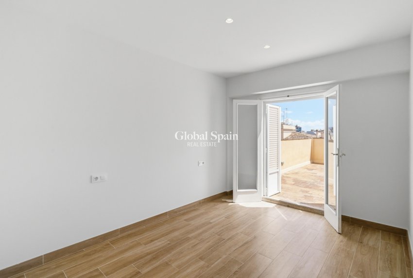 Wederverkoop - PENTHOUSE -
PALMA