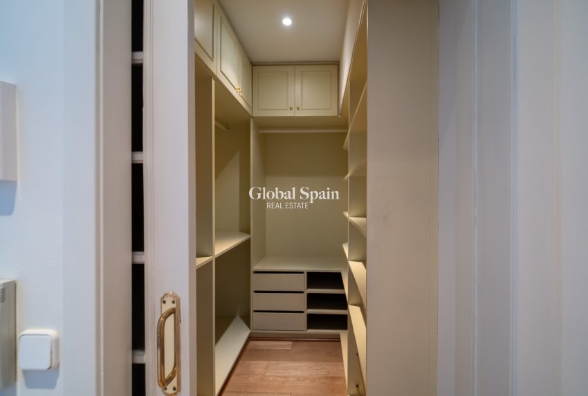 Wederverkoop - PENTHOUSE -
PALMA