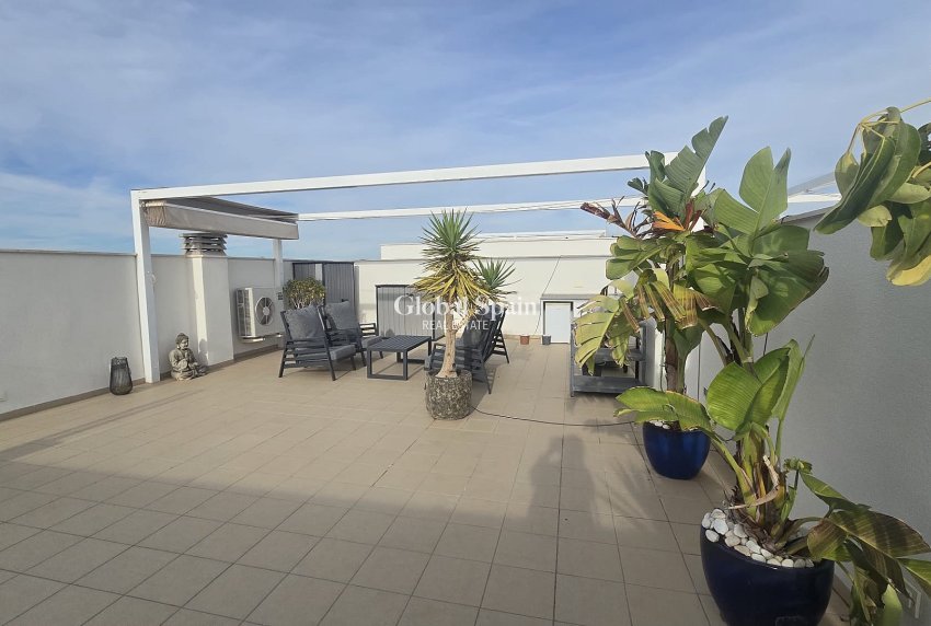 Wederverkoop - PENTHOUSE -
PILAR DE LA HORADADA - Costa Blanca