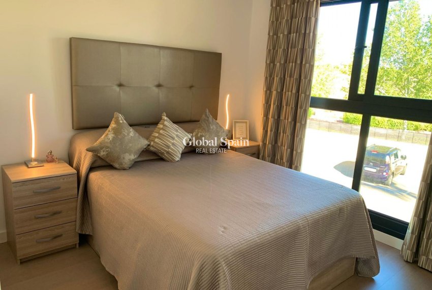 Wederverkoop - PENTHOUSE -
PILAR DE LA HORADADA - Costa Blanca