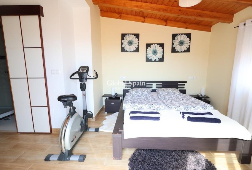 Wederverkoop - PENTHOUSE -
PILAR DE LA HORADADA - Costa Blanca