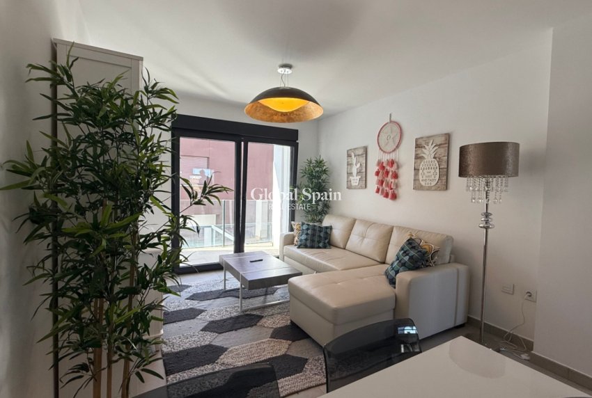 Wederverkoop - PENTHOUSE -
PILAR DE LA HORADADA - Costa Blanca