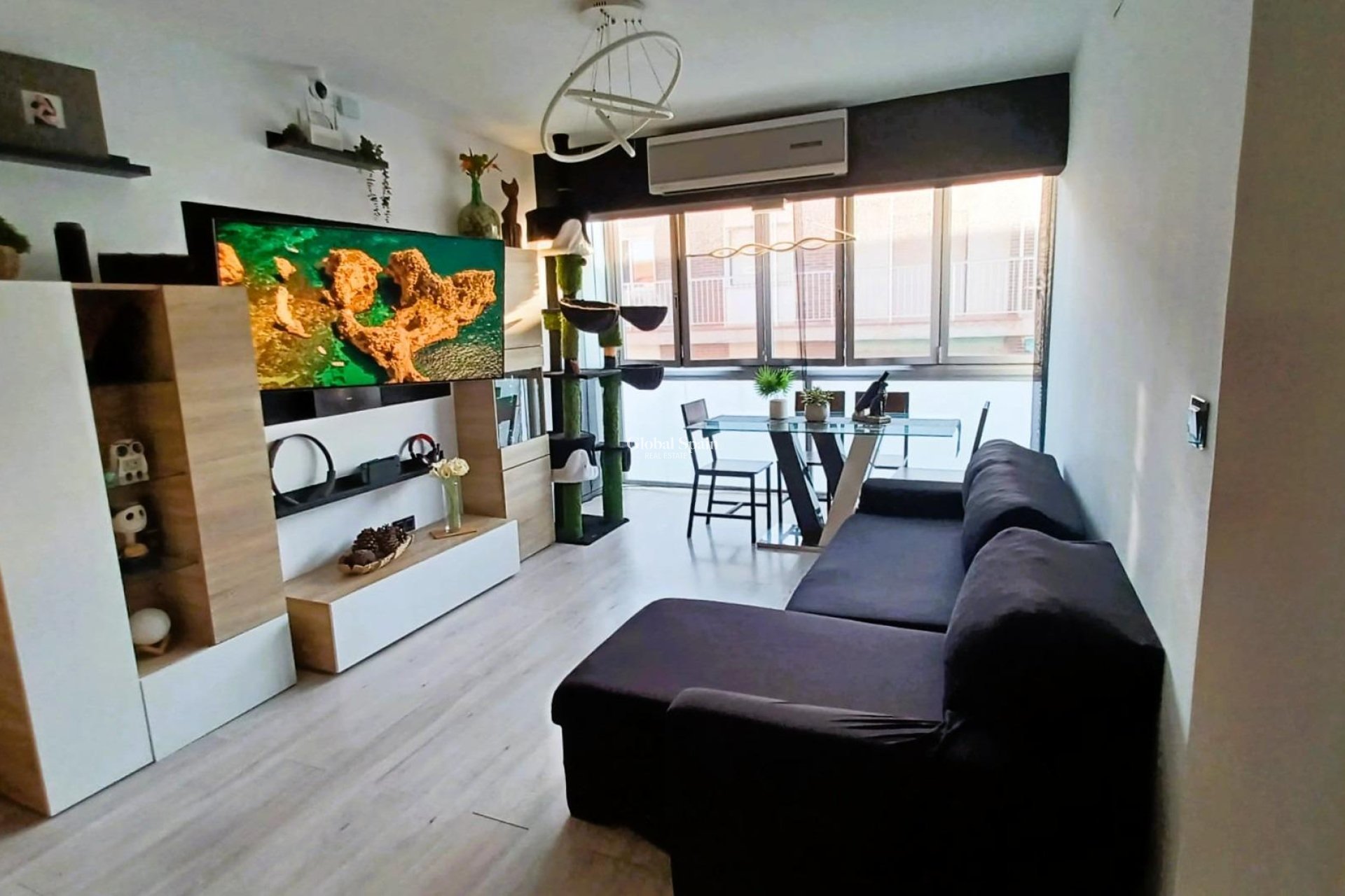 Wederverkoop - PENTHOUSE -
PILAR DE LA HORADADA - Costa Blanca