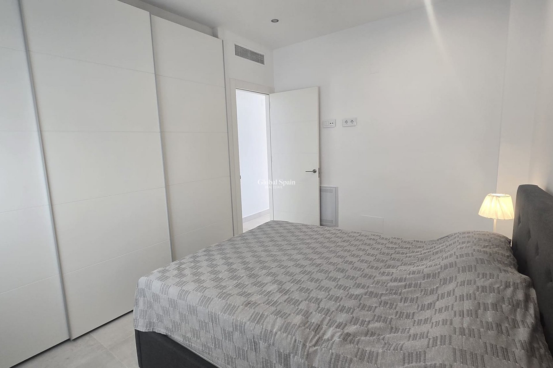 Wederverkoop - PENTHOUSE -
PILAR DE LA HORADADA - Costa Blanca