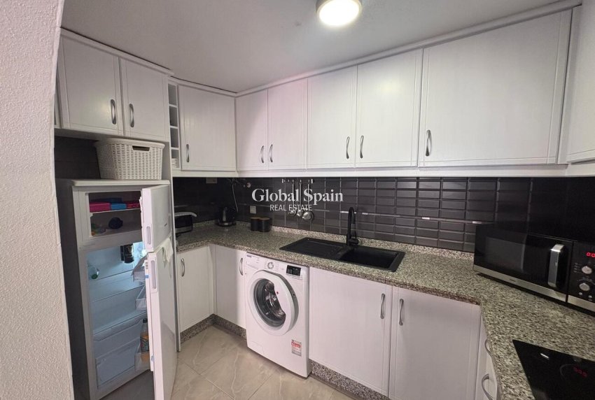 Wederverkoop - PENTHOUSE -
PLAYA FLAMENCA - Costa Blanca