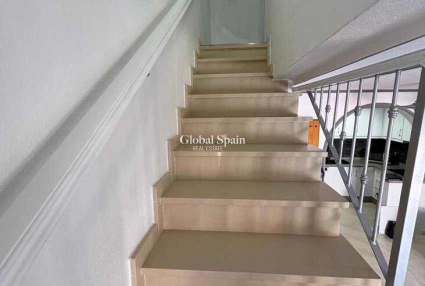 Wederverkoop - PENTHOUSE -
PLAYA FLAMENCA - Costa Blanca