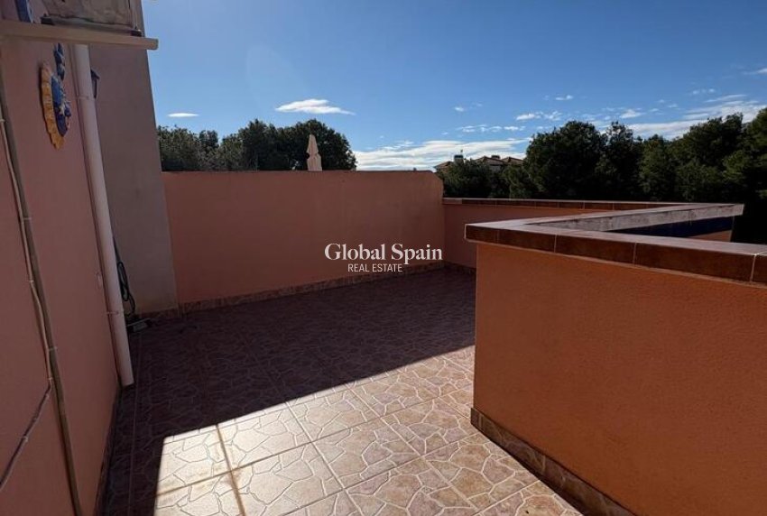 Wederverkoop - PENTHOUSE -
PLAYA FLAMENCA - Costa Blanca