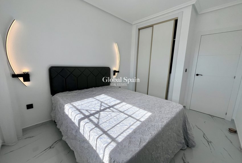 Wederverkoop - PENTHOUSE -
PLAYA FLAMENCA - Costa Blanca