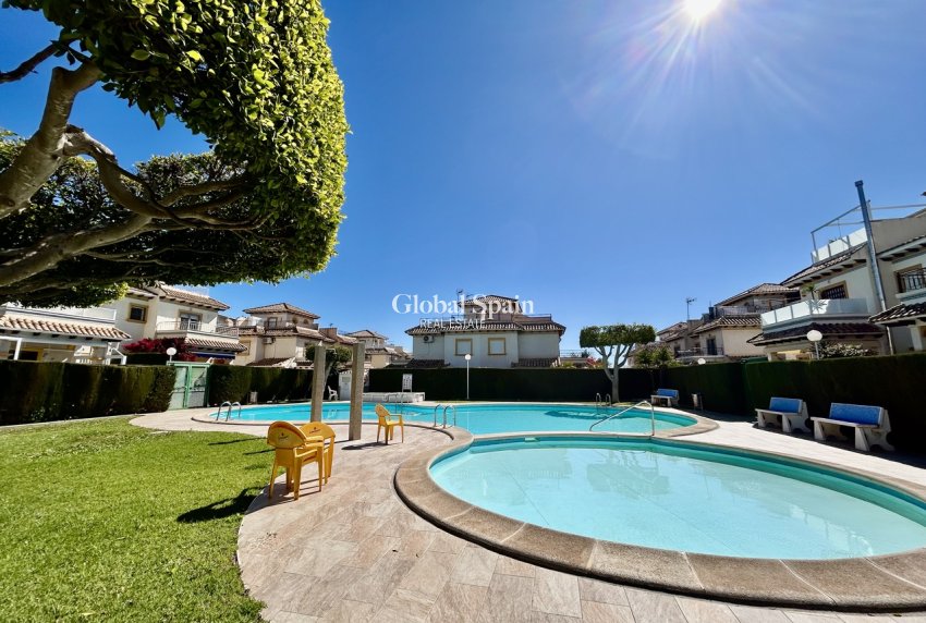 Wederverkoop - PENTHOUSE -
PLAYA FLAMENCA - Costa Blanca