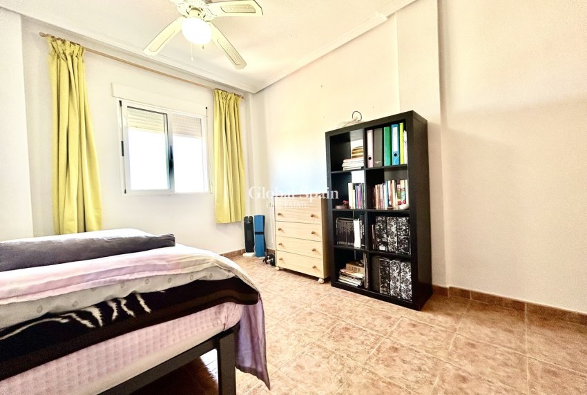 Wederverkoop - PENTHOUSE -
PLAYA FLAMENCA - Costa Blanca