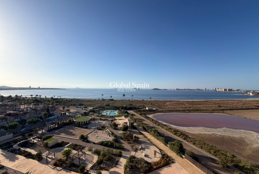 Wederverkoop - PENTHOUSE -
PLAYA HONDA - Costa Calida