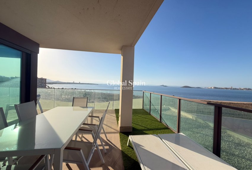 Wederverkoop - PENTHOUSE -
PLAYA HONDA - Costa Calida