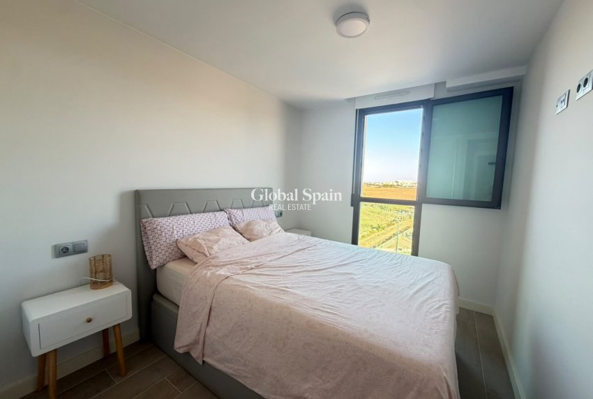 Wederverkoop - PENTHOUSE -
PLAYA HONDA - Costa Calida