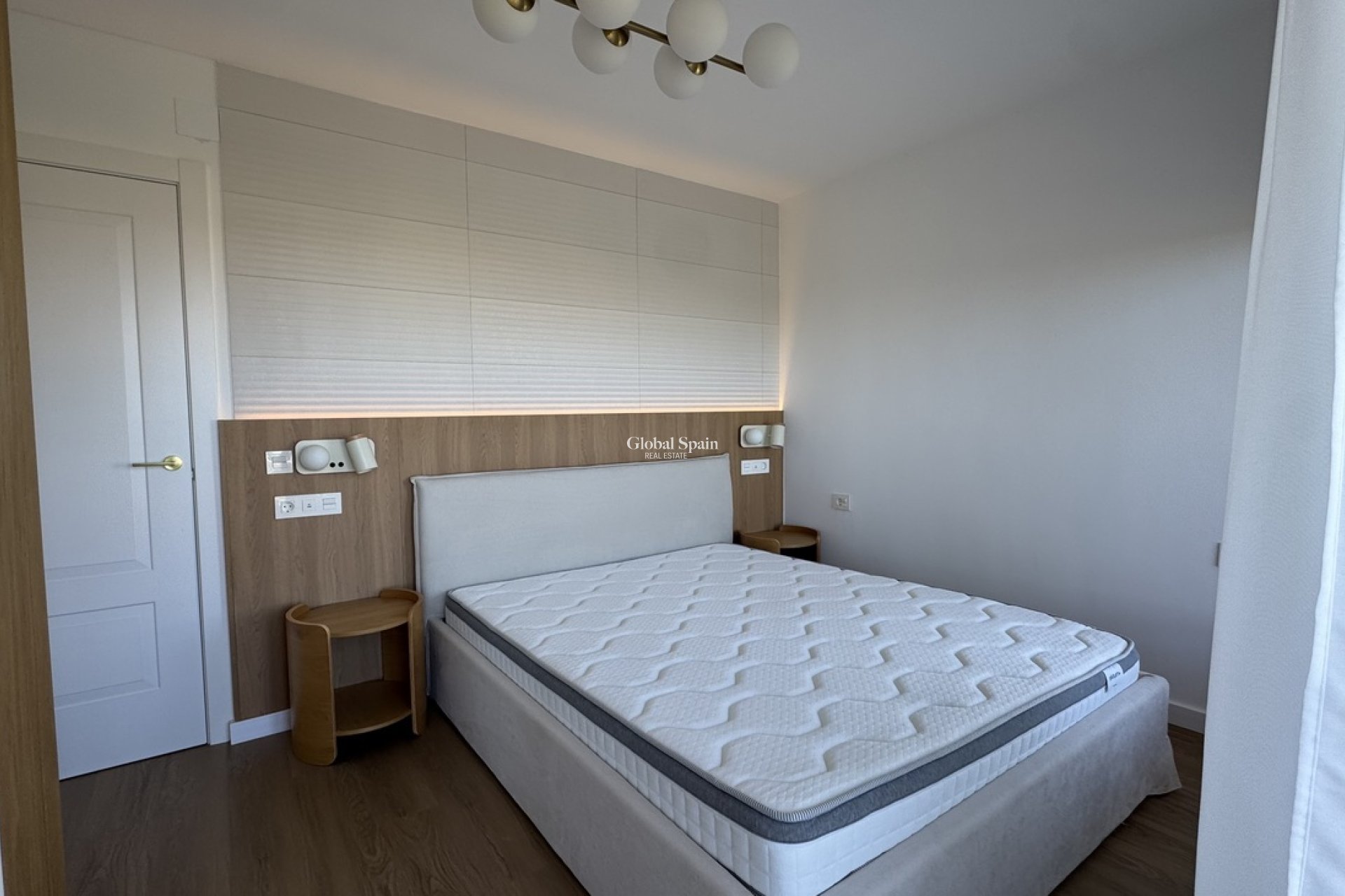 Wederverkoop - PENTHOUSE -
PUNTA PRIMA - Costa Blanca