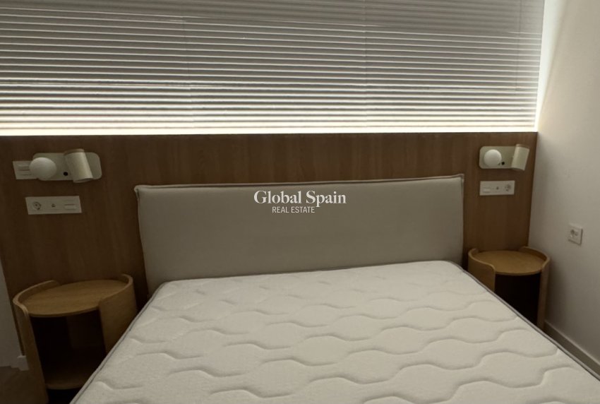 Wederverkoop - PENTHOUSE -
PUNTA PRIMA - Costa Blanca
