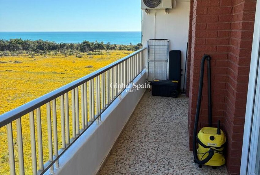 Wederverkoop - PENTHOUSE -
PUNTA PRIMA - Costa Blanca