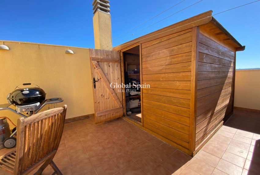 Wederverkoop - PENTHOUSE -
RAFAL - Inland