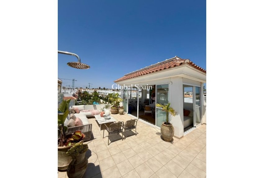 Wederverkoop - PENTHOUSE -
ROJALES - Inland