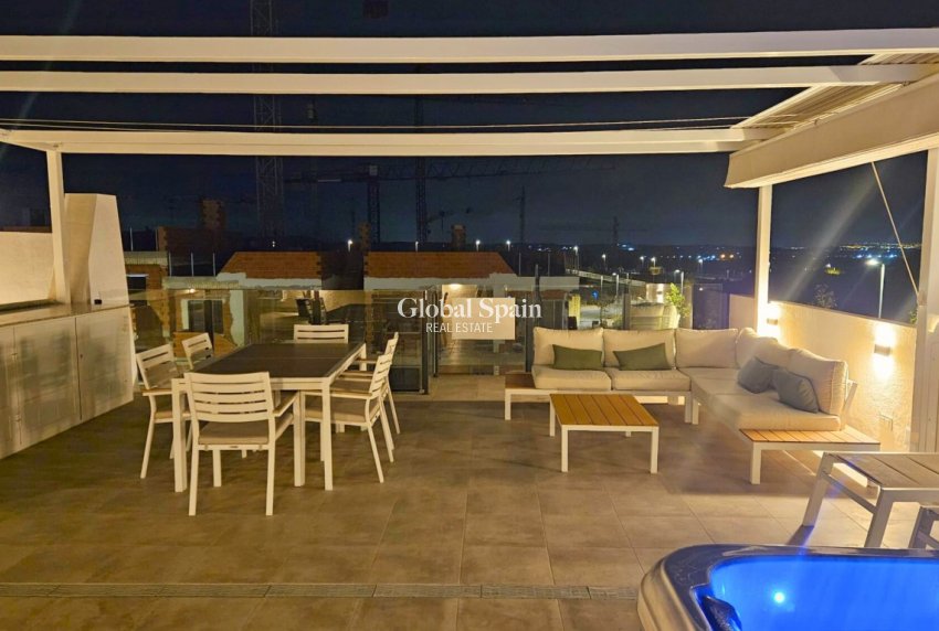 Wederverkoop - PENTHOUSE -
SAN MIGUEL DE SALINAS - San Miguel de Salinas