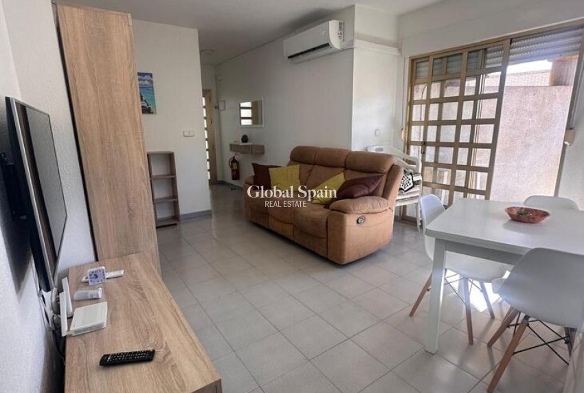 Wederverkoop - PENTHOUSE -
SAN PEDRO DEL PINATAR - Lo pagan