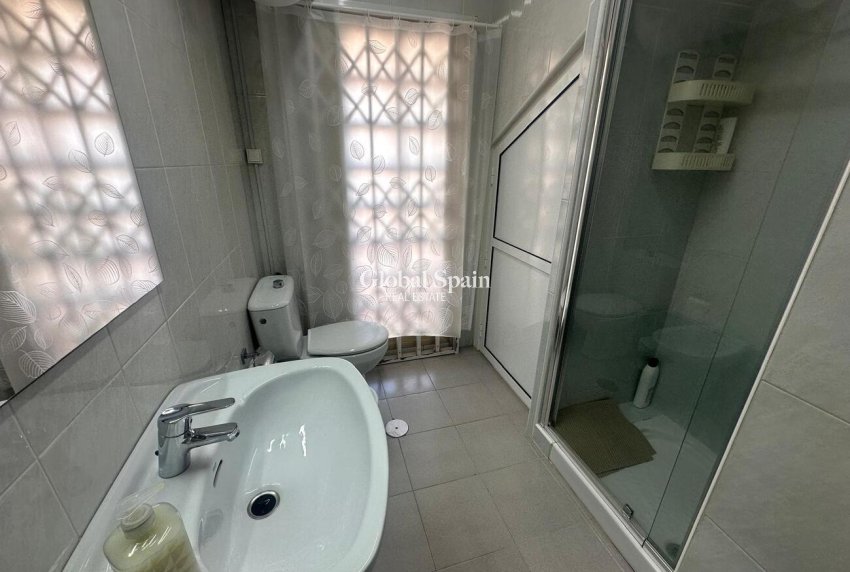 Wederverkoop - PENTHOUSE -
SAN PEDRO DEL PINATAR - Lo pagan