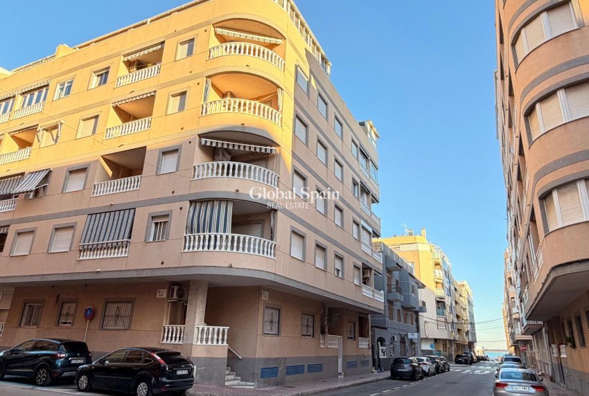 Wederverkoop - PENTHOUSE -
TORREVIEJA - Acequion