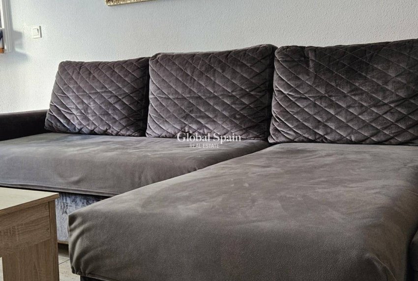 Wederverkoop - PENTHOUSE -
TORREVIEJA - Acequion