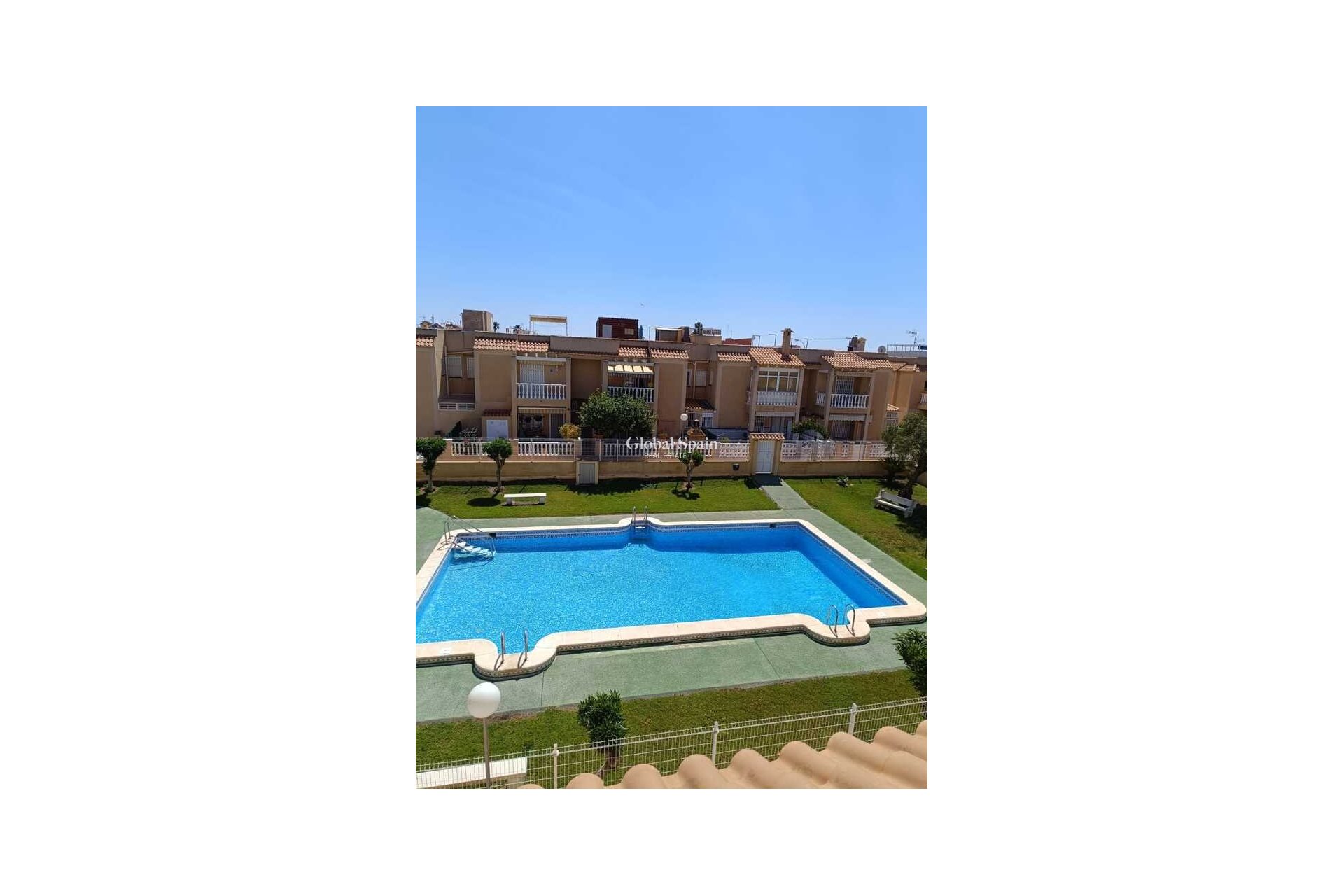 Wederverkoop - PENTHOUSE -
TORREVIEJA - Auguas Neuvas