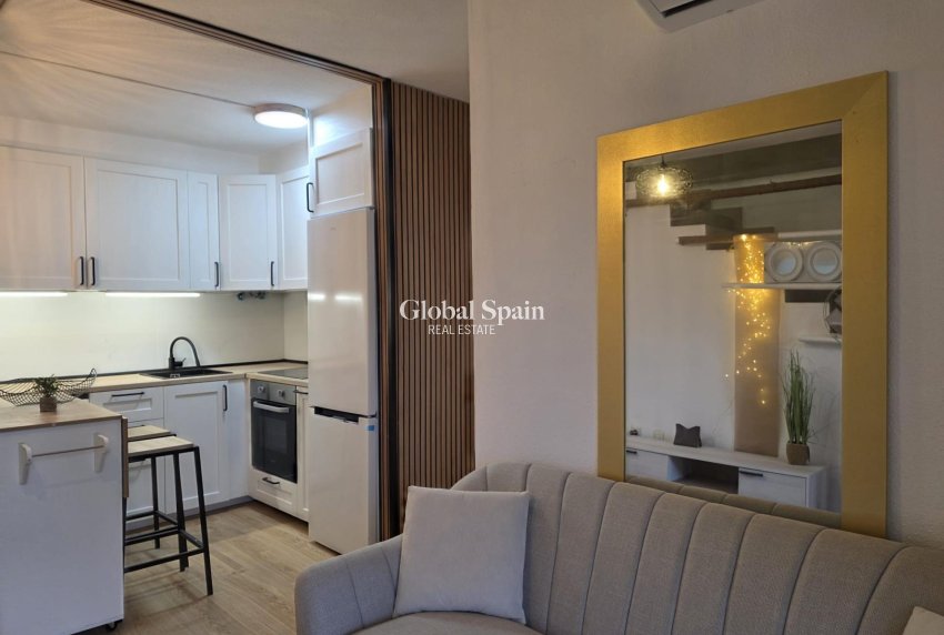 Wederverkoop - PENTHOUSE -
TORREVIEJA - Cala Ferris