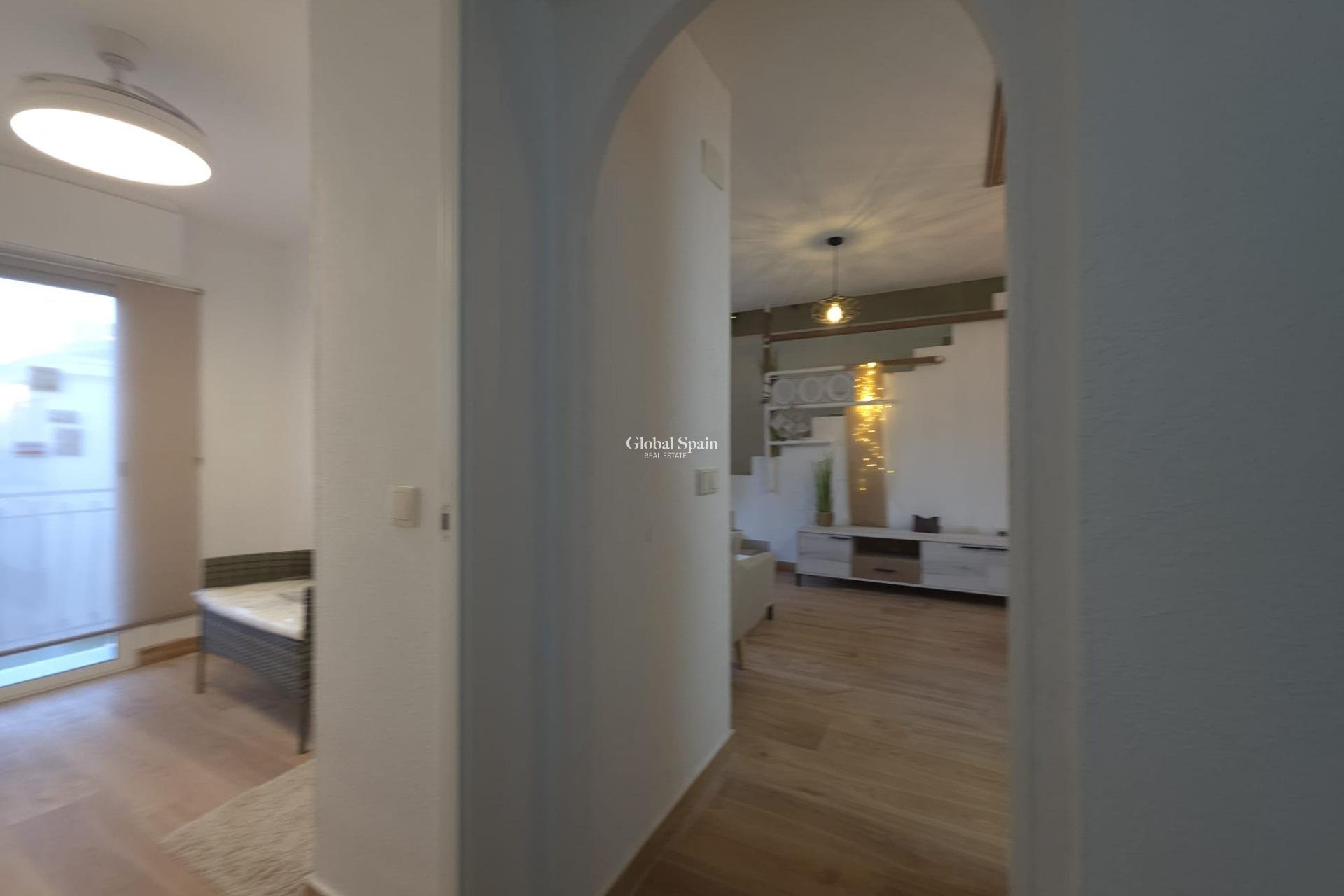 Wederverkoop - PENTHOUSE -
TORREVIEJA - Cala Ferris