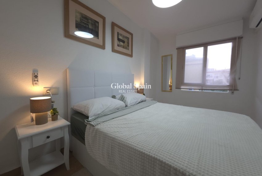 Wederverkoop - PENTHOUSE -
TORREVIEJA - Cala Ferris