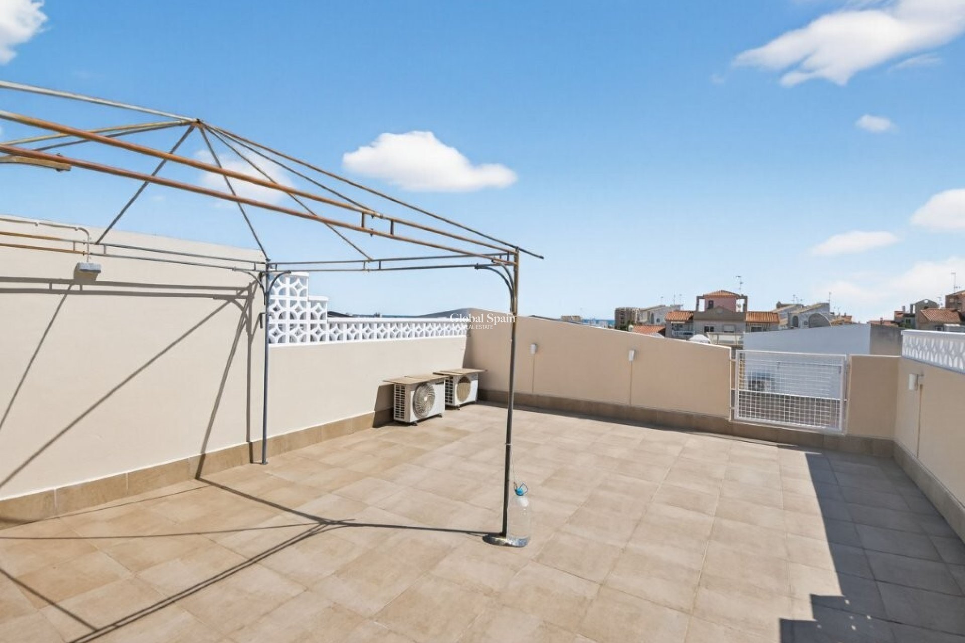 Wederverkoop - PENTHOUSE -
TORREVIEJA - Calas Blancas