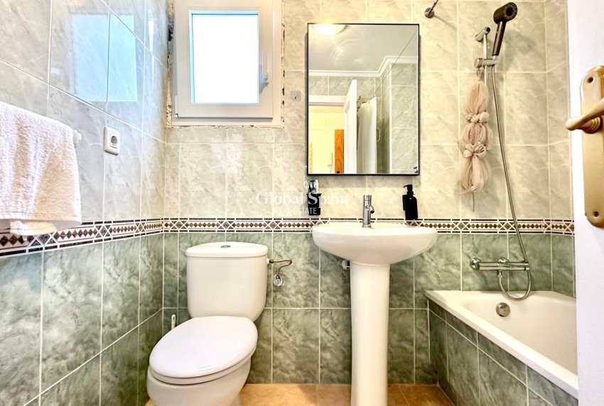 Wederverkoop - PENTHOUSE -
TORREVIEJA - Center